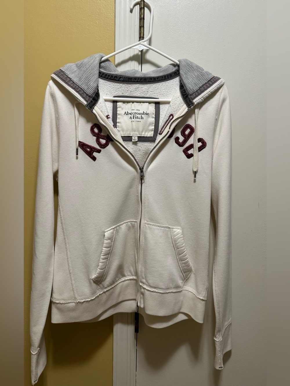 Abercrombie & Fitch Cream Hoodie with Maroon Applique and Gray Hood Lining (L)